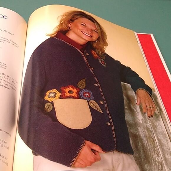 Appliqué Book - Red and White - Picture 5 of 7